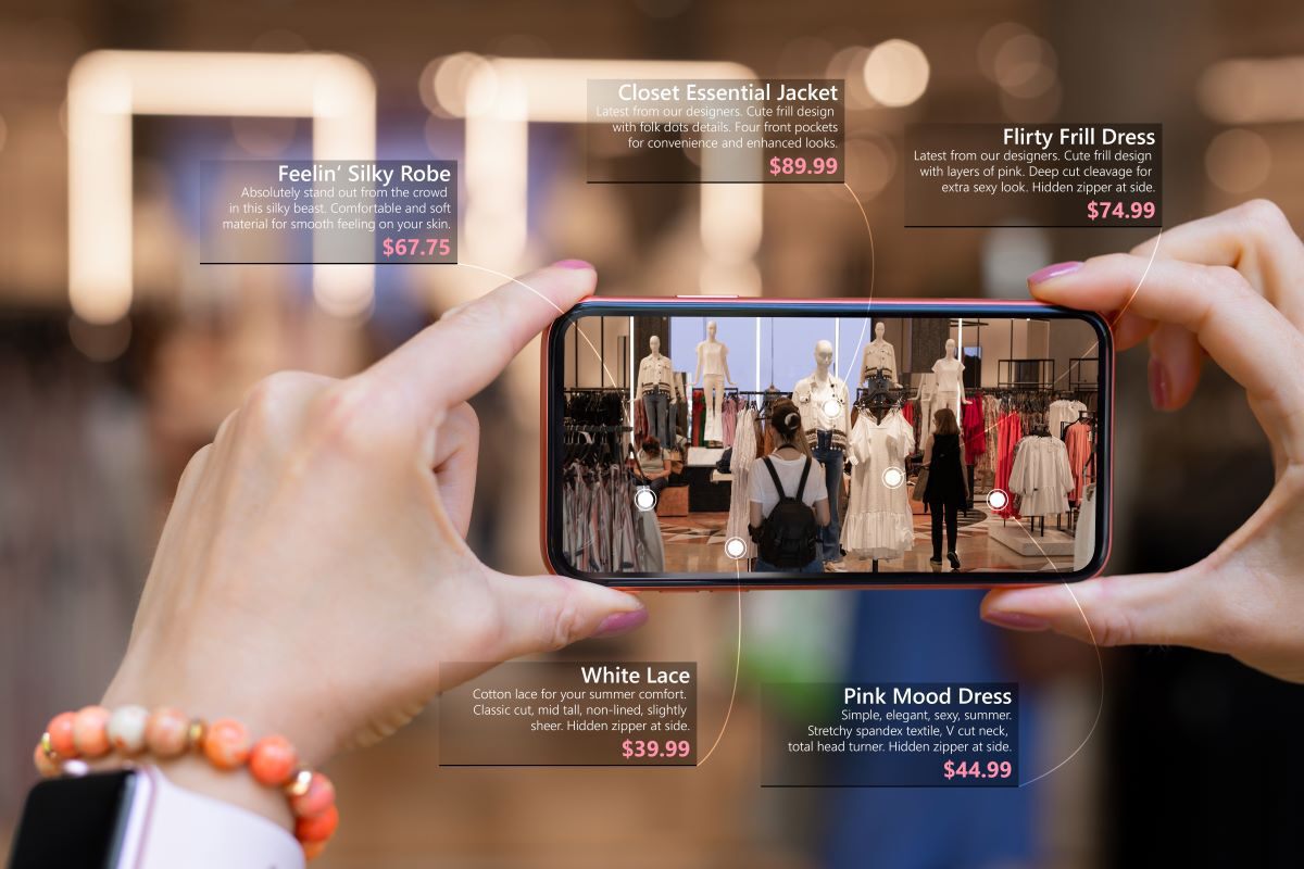 Virtual Retail Revolution: Seamless Online Shopping Experience
